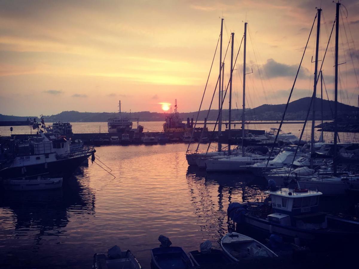 Il Nido Della Quaglia B&B - Jaba Mia House Lt Pozzuoli Bagian luar foto